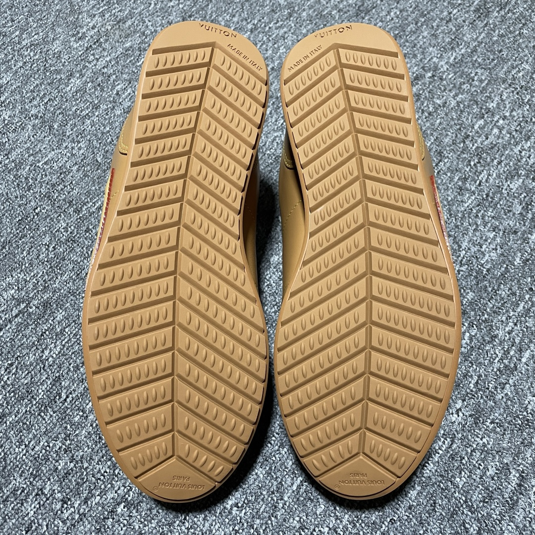 图片[3]-M版纯原 Nigo x Louis Vuitton 路易威登 LV Buttersoft 阿甘鞋 低帮休闲面包鞋 全新订单 高端零售外贸充正专供 原版购入开发 全鞋羊皮 牛皮鞋面 ZP级全套包装 完美楦型 正确卡色 大底TPU 质感媲美原版 细节与原版一致 请注意区分市面通货材 尺码：35 36 37 38 39 40 41 42 43 44 45 46 偏大一码-选品中心