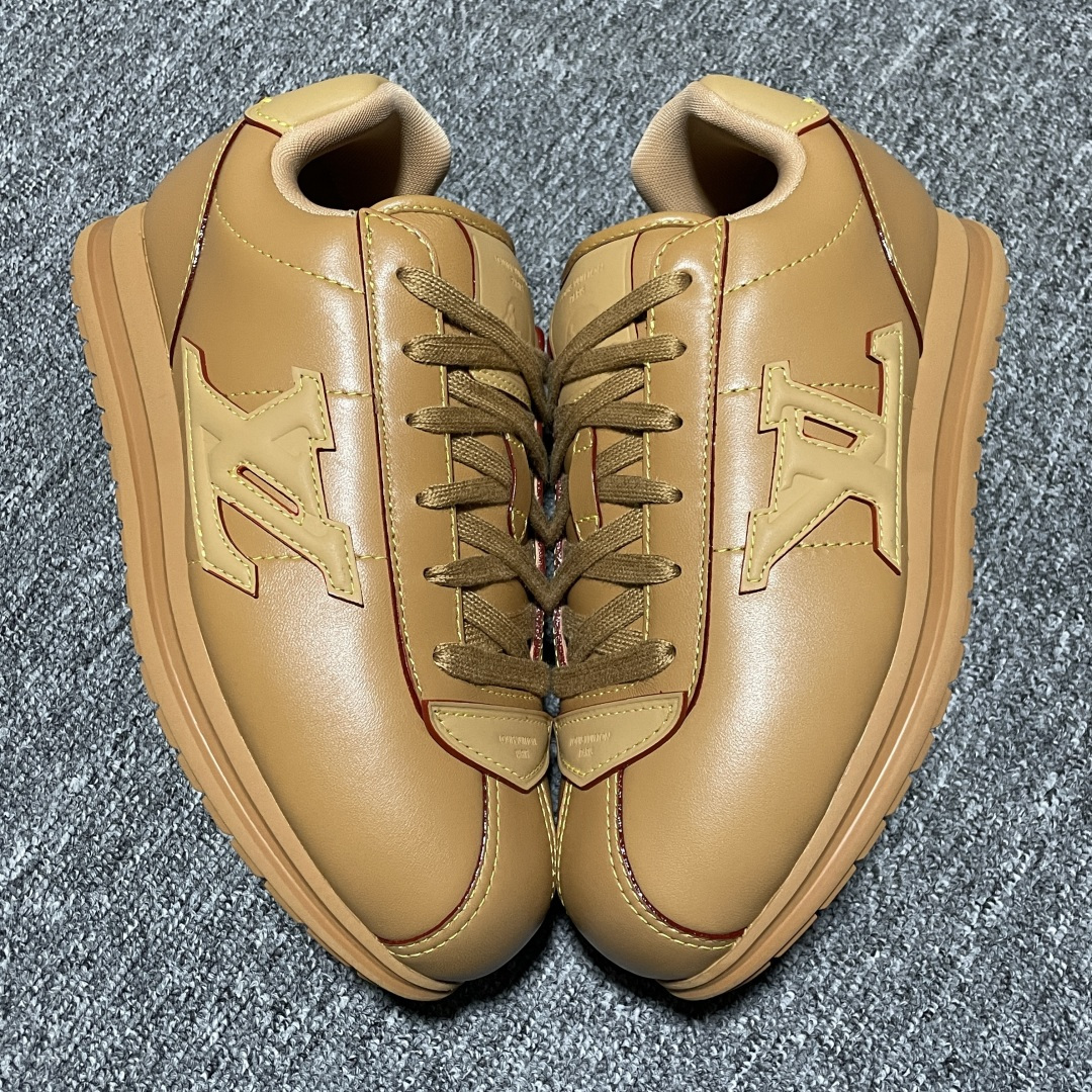 图片[8]-M版纯原 Nigo x Louis Vuitton 路易威登 LV Buttersoft 阿甘鞋 低帮休闲面包鞋 全新订单 高端零售外贸充正专供 原版购入开发 全鞋羊皮 牛皮鞋面 ZP级全套包装 完美楦型 正确卡色 大底TPU 质感媲美原版 细节与原版一致 请注意区分市面通货材 尺码：35 36 37 38 39 40 41 42 43 44 45 46 偏大一码-选品中心