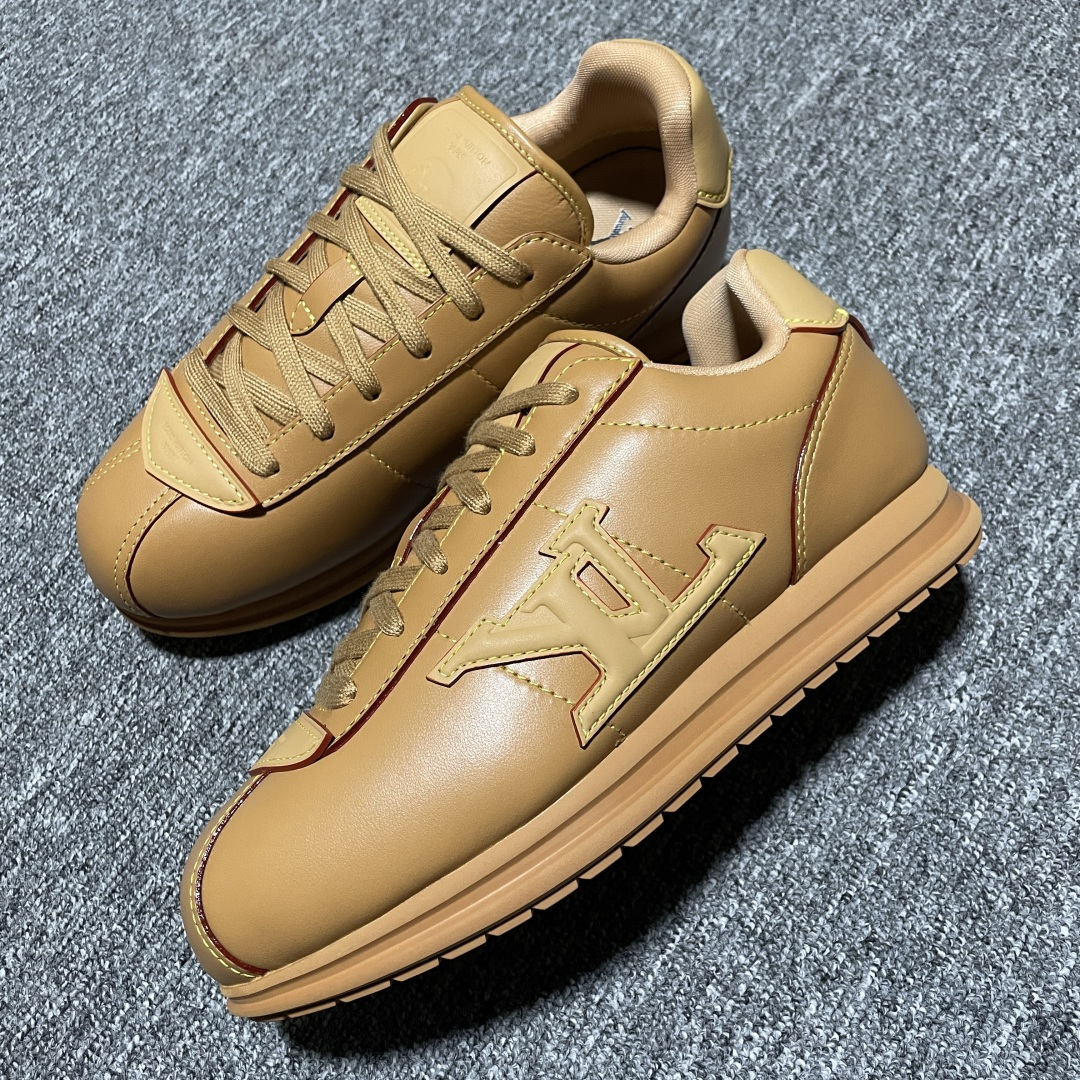 图片[4]-M版纯原 Nigo x Louis Vuitton 路易威登 LV Buttersoft 阿甘鞋 低帮休闲面包鞋 全新订单 高端零售外贸充正专供 原版购入开发 全鞋羊皮 牛皮鞋面 ZP级全套包装 完美楦型 正确卡色 大底TPU 质感媲美原版 细节与原版一致 请注意区分市面通货材 尺码：35 36 37 38 39 40 41 42 43 44 45 46 偏大一码-选品中心