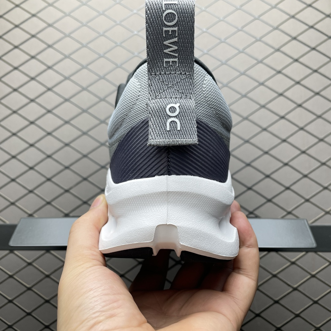 图片[2]-纯原版 Loewe x ON 罗意威昂跑联名 Cloudtilt 2.0 系列 M929282X17-1120 市售最高品质出货 全系列配色均原鞋购入开发打造 全新独立私模 高端零售 外贸平台充正品质 独家定制全套包装 内含防尘袋一个 注意：售后需完整退回 尺码：36 36.5 37 38 38.5 39 40 40.5 41 42 42.5 43 44 44.5 45 46-选品中心