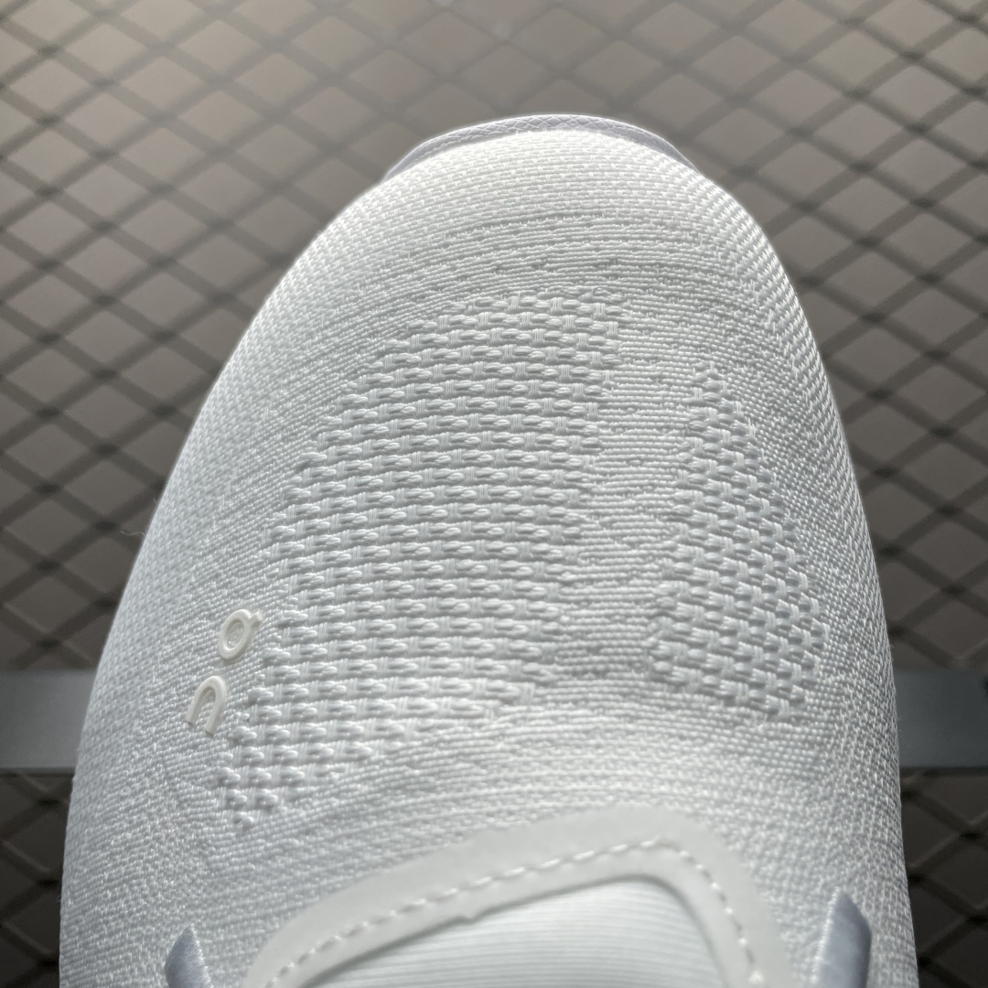 图片[7]-ON 昂跑 Cloudtilt 系列 鞋面采用一体成型布料 有弹性非常透气 鞋底是镂空设计 运用了CLOUDTILT专利技术 弹力十足 毫无负重感 适合日常长距离行走或者休闲旅游 跑步 尺码：36 36.5 37.5 38 38.5 39 40 40.5 41 42 42.5 43 44 44.5 45-选品中心