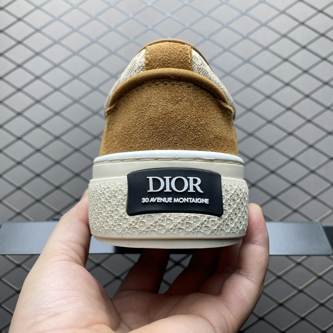 图片[2]-Dior 迪奥 B33 低帮休闲运动鞋 海淘代购同渠道品质 高端零售 外贸充正专供 原版购入开发 ZP级全套包装 完美楦型 正确卡色 质感媲美原版 细节与原版一致 请注意区分市面通货材 尺码：39 40 41 42 43 44 45 46-选品中心