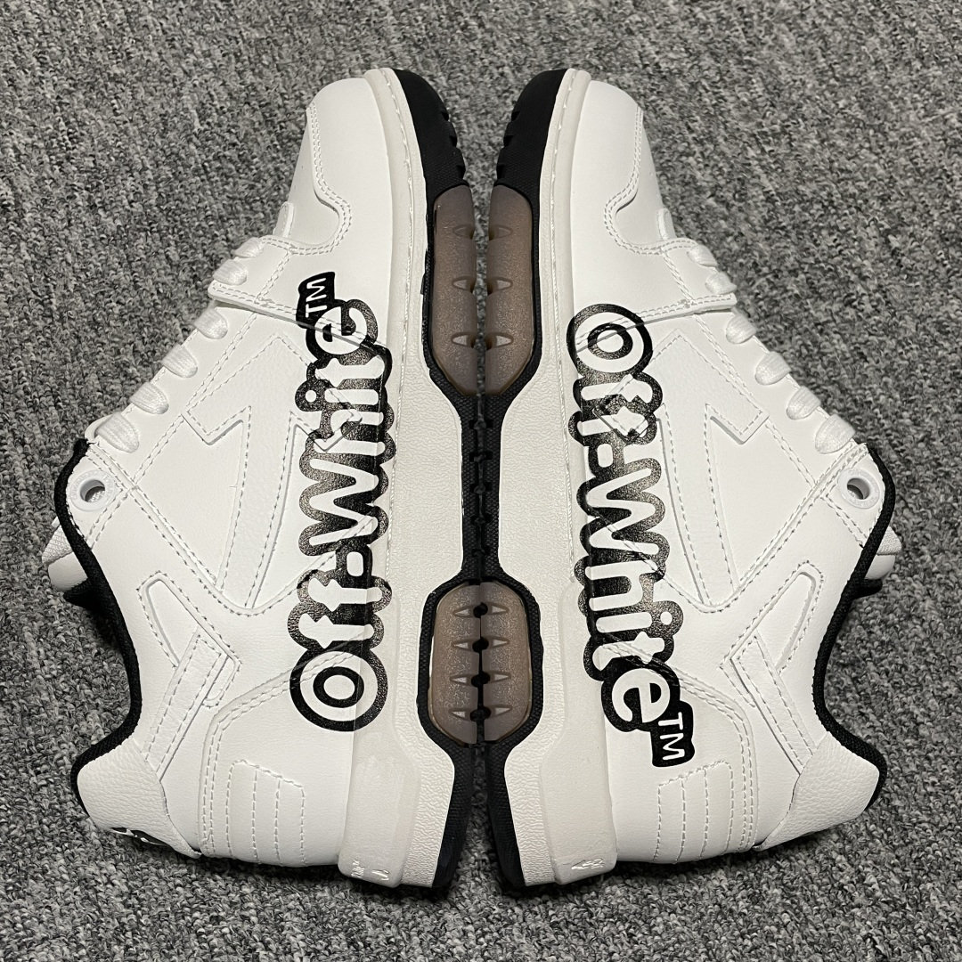 Off-White Out of Office 低帮复古休闲鞋 该款运动鞋单品有皮质制成饰有品牌标志性 