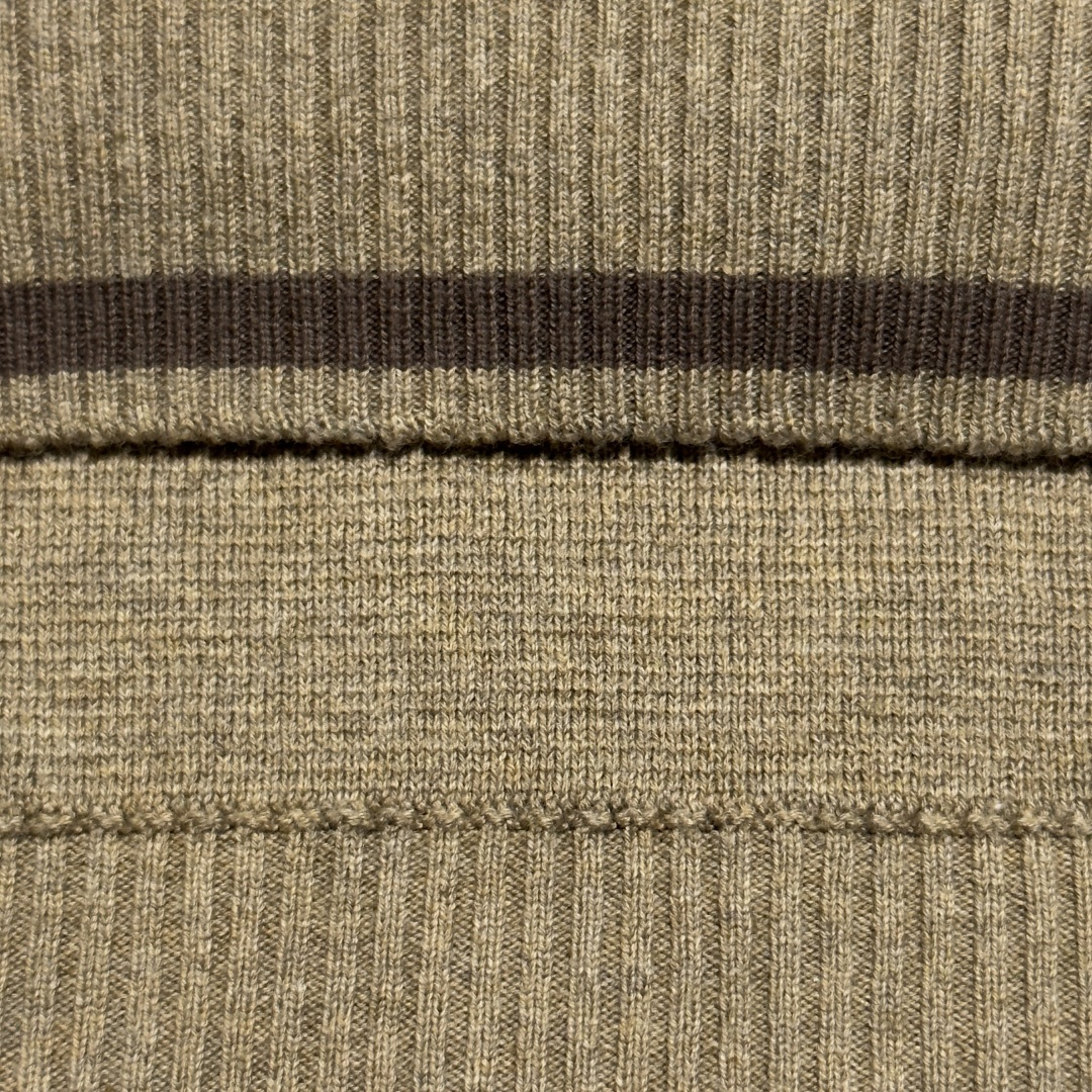 图片[6]-S# Thom Browne 汤姆布朗 老钱风 驼色针织圆领毛衣 真正原版购回开发打版 高端零售专供 品质保证 100%放心出街 尺码：1 2 3 4-选品中心