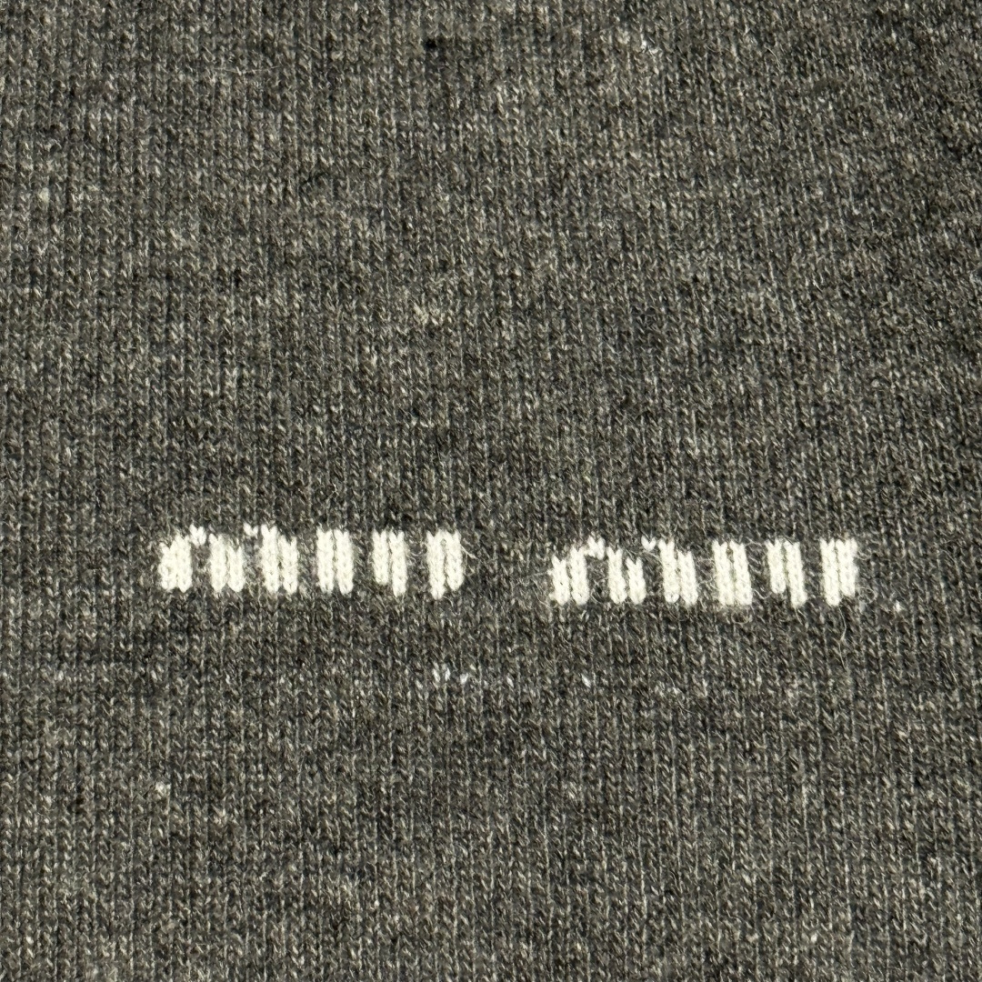 图片[4]-S# MiuMiu 缪缪 拼色羊毛混纺POLO领毛衣 真正原版购回开发打版 高端零售专供 品质保证 100%放心出街 尺码：38 40 42 44-选品中心