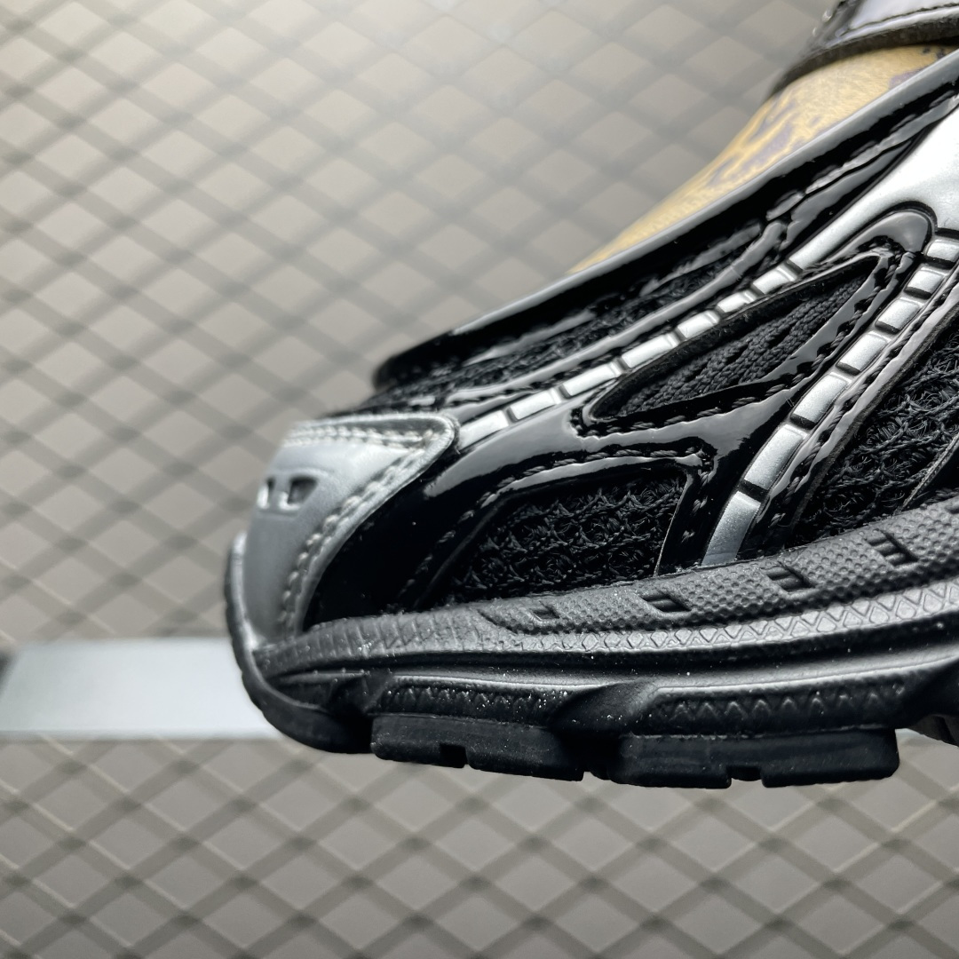 New Balance 新百伦 复古休闲跑步鞋 U1906LGA 尺码：36 37 37.5 38 38