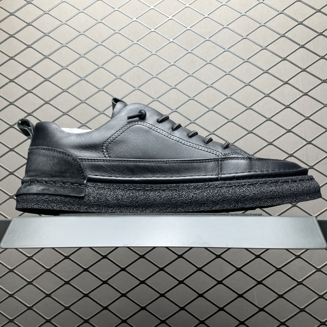 图片[3]-ECCO 爱步 男士休闲鞋 简约时尚街头户外鞋 958836 摒弃传统鞋面设计，舒适牛皮鞋面 手感细腻顺滑，纹理清晰 柔软脚感随心穿脱 双重材质拼接 尽显时尚新元素 质感清晰的鞋带，搭载柔韧橡胶鞋底 脚感柔软舒适，适宜多种地形 轻松行走，触感细腻 一双时尚休闲鞋 拒绝束缚 让你成为最惊艳的那一个 尺码：38 39 40 41 42 43 44 （皮鞋码）-选品中心