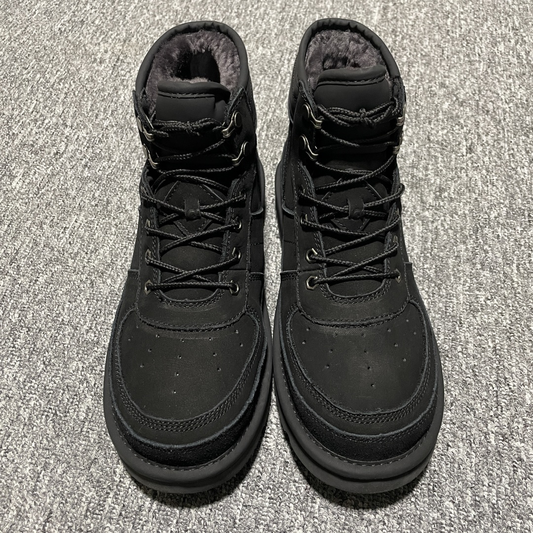 平台外贸专供 UGG 男士雪地靴 1097089 外贸平台充Z 高端零售专供品质 十年品牌制鞋代工厂生产线出品 注重每一处细节 隆丰A级真羊皮毛一体 完全遵循ZP工艺流程打造 尺码：40 41 42 43 44-选品中心