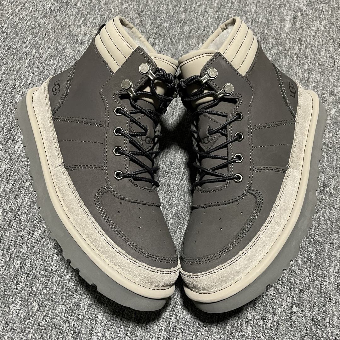 图片[2]-平台外贸专供 UGG 男士雪地靴 1097089 外贸平台充Z 高端零售专供品质 十年品牌制鞋代工厂生产线出品 注重每一处细节 隆丰A级真羊皮毛一体 完全遵循ZP工艺流程打造 尺码：40 41 42 43 44-选品中心