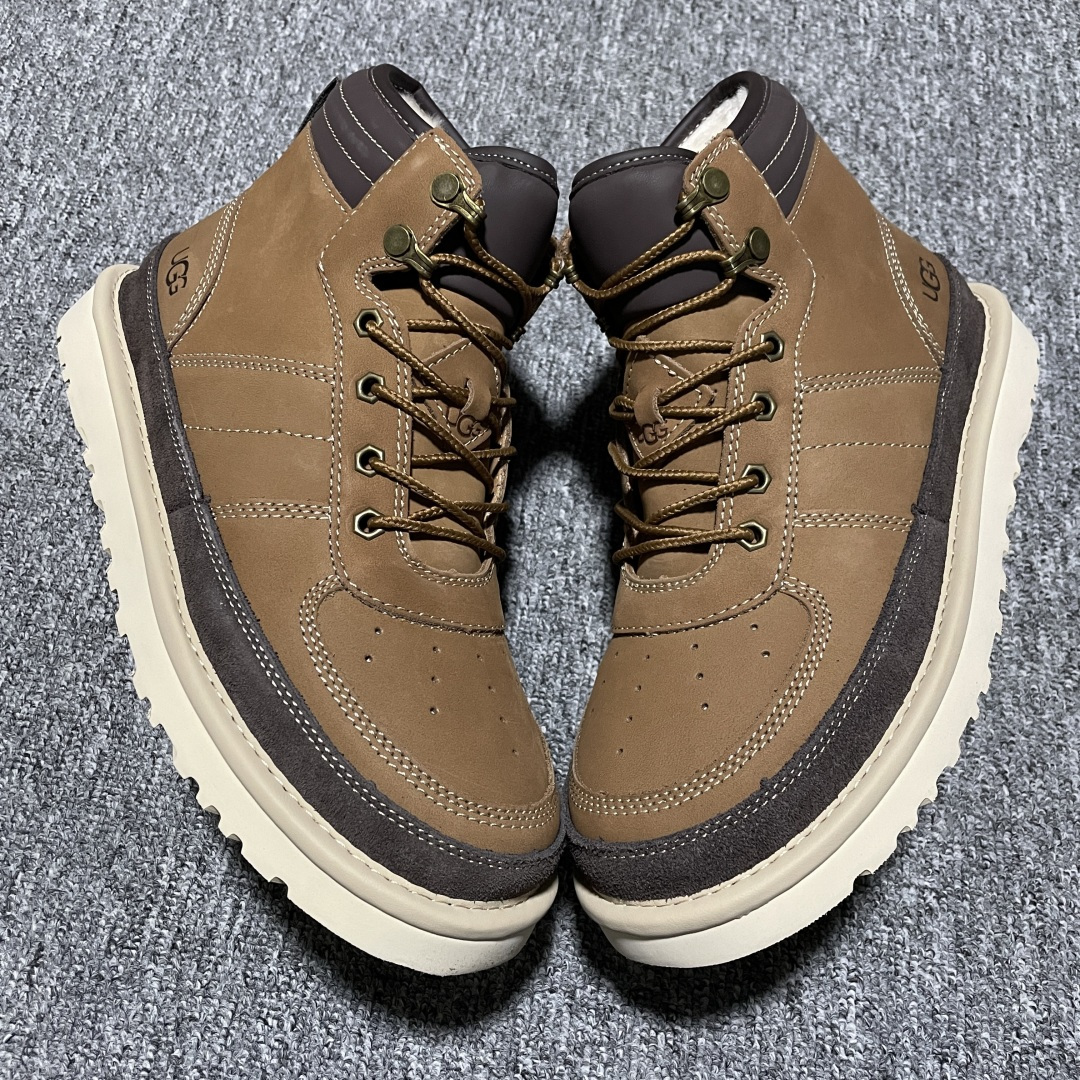 图片[2]-平台外贸专供 UGG 男士雪地靴 1097089 外贸平台充Z 高端零售专供品质 十年品牌制鞋代工厂生产线出品 注重每一处细节 隆丰A级真羊皮毛一体 完全遵循ZP工艺流程打造 尺码：40 41 42 43 44-选品中心