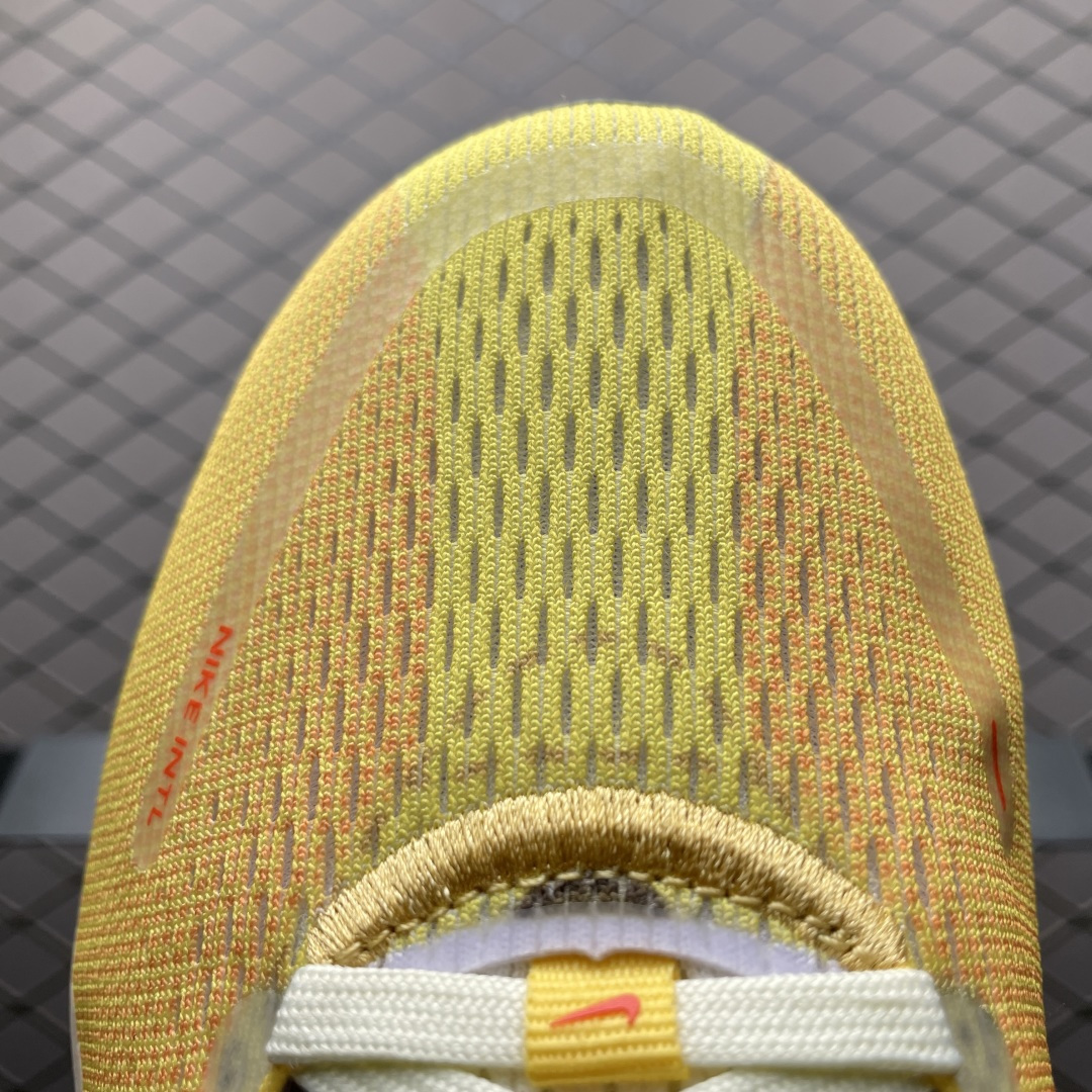 NK Vomero V18 网面透气跑步鞋 IH3576-999 尺码： 39 40 40.5 41 4