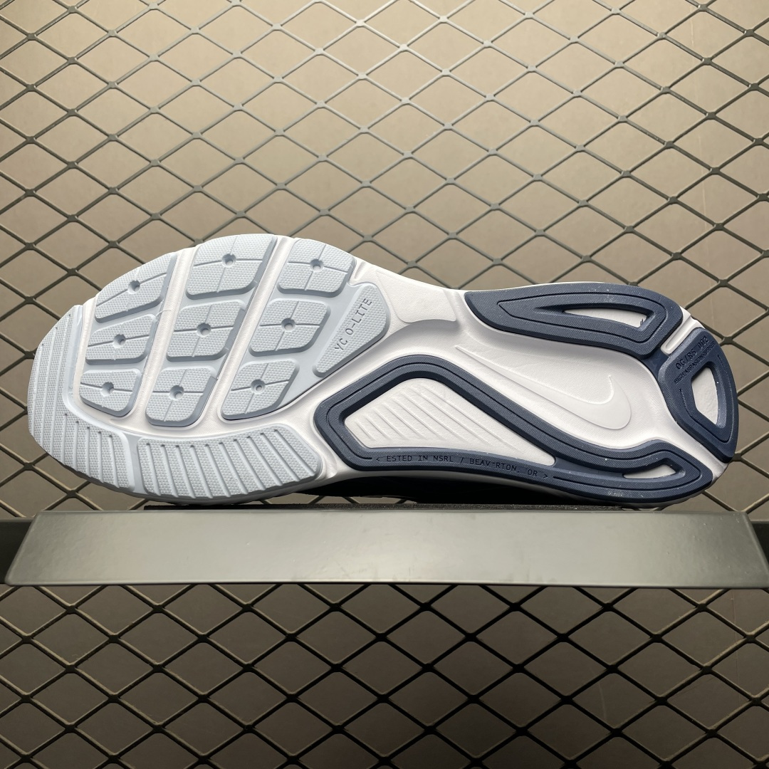 图片[5]-纯原版 NK Air Zoom Structure 26 网面跑步鞋 HJ1102-401 原厂竖纹垫脚纸 鞋盒钢印 鞋外标内置RFID芯片 区别其他版本 超临界发泡大底 更为Q弹 尺码：39 40 40.5 41 42 42.5 43 44 44.5 45 46-选品中心