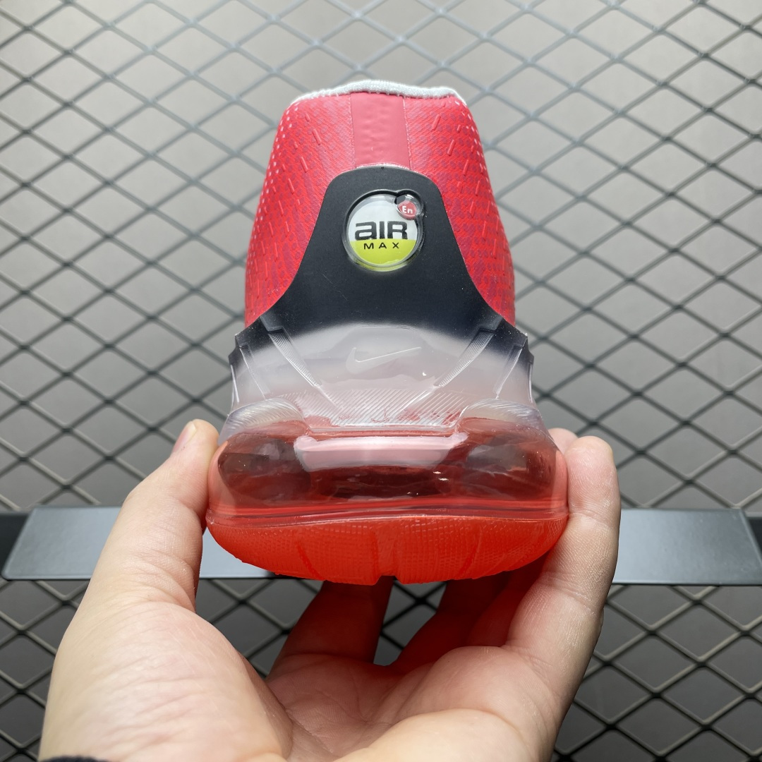 NK Air Max Phoenix 小气垫低帮跑步鞋 FZ5307-104 尺码：36 36.5 37