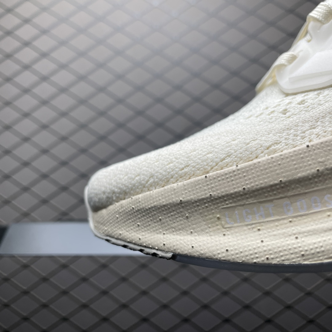 Y-3 x AD 阿迪 Ultra Boost 5 山本耀司联名款超弹力爆米花中底休闲跑步鞋 jp-75