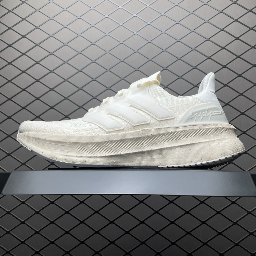 Y-3 x AD 阿迪 Ultra Boost 5 山本耀司联名款超弹力爆米花中底休闲跑步鞋 jp-75