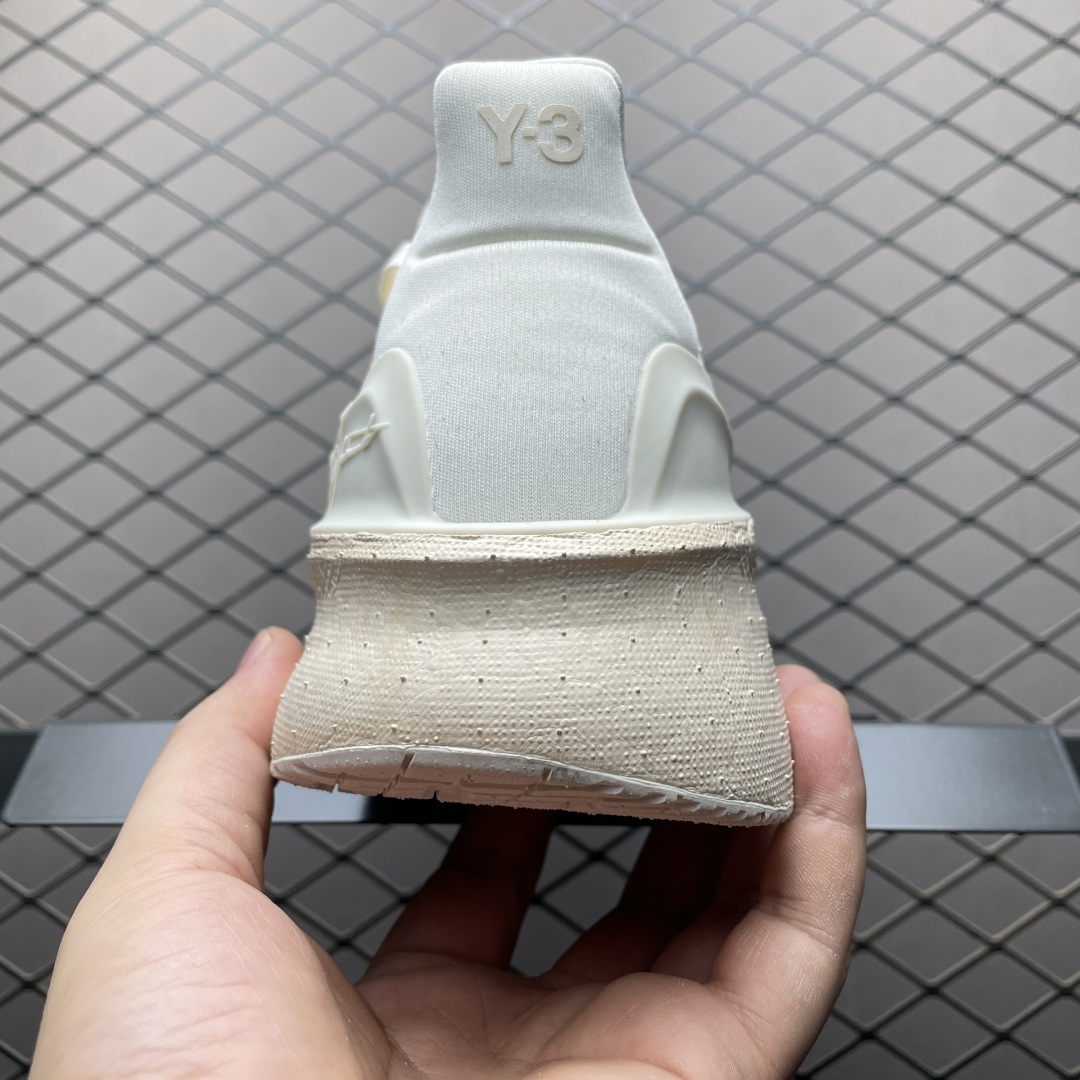 Y-3 x AD 阿迪 Ultra Boost 5 山本耀司联名款超弹力爆米花中底休闲跑步鞋 jp-75