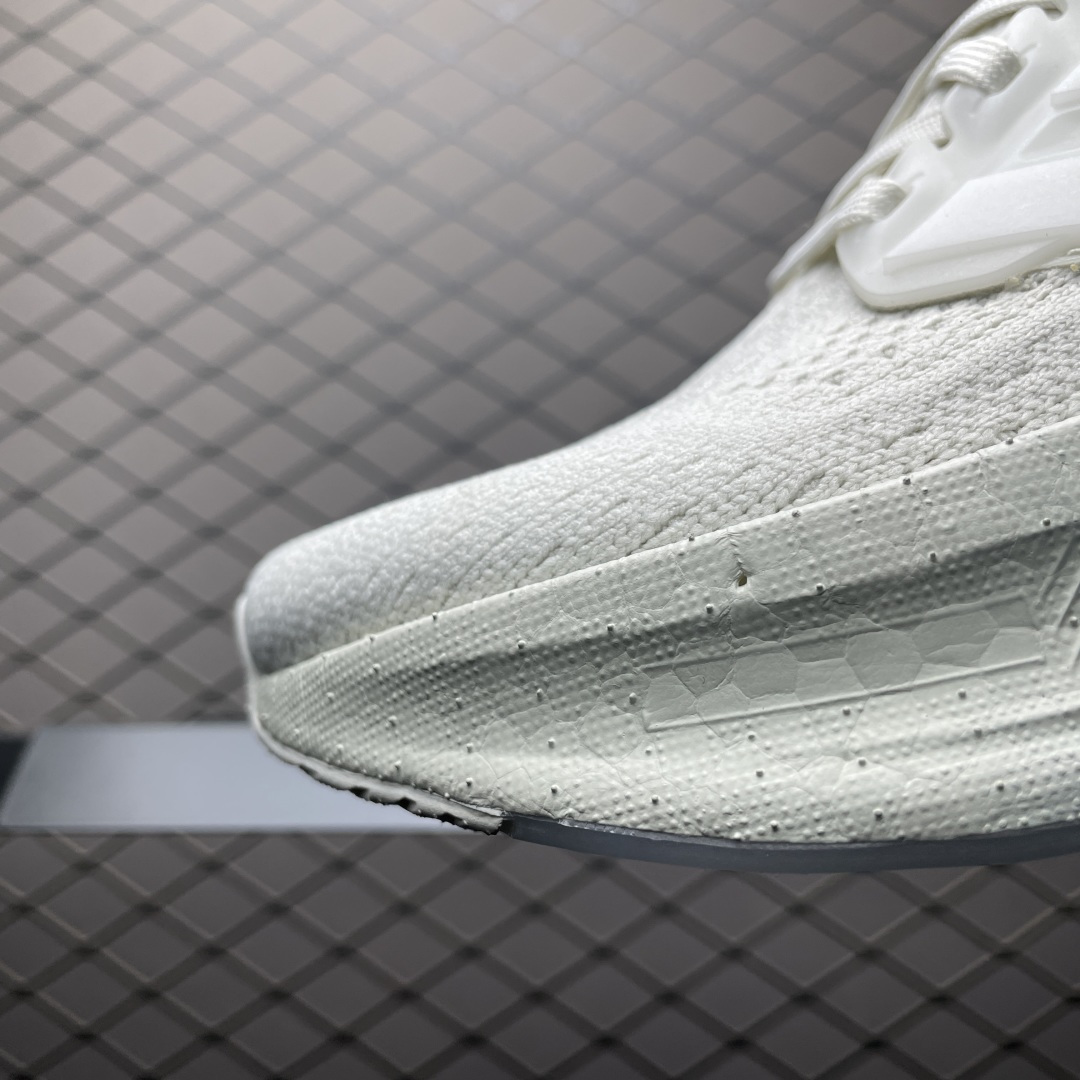 Y-3 x AD 阿迪 Ultra Boost 5 山本耀司联名款超弹力爆米花中底休闲跑步鞋 JR664