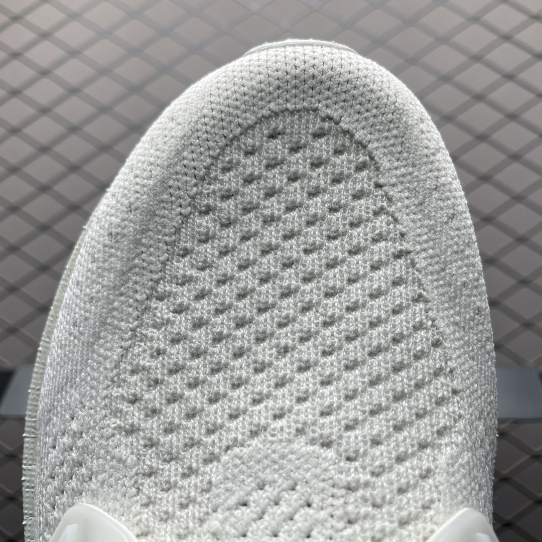 Y-3 x AD 阿迪 Ultra Boost 5 山本耀司联名款超弹力爆米花中底休闲跑步鞋 JR664