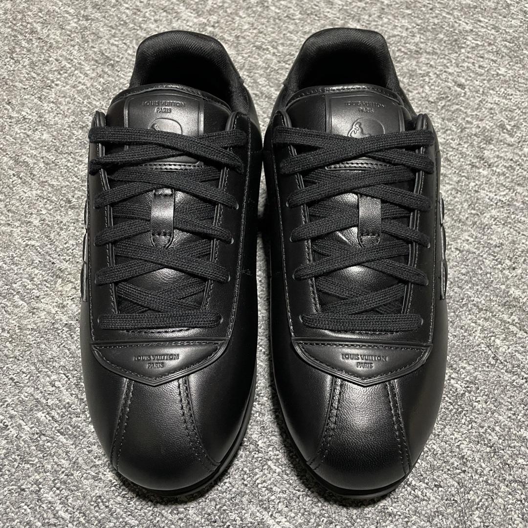 M版纯原 Nigo x Louis Vuitton 路易威登 LV Buttersoft 阿甘鞋 低帮休闲面包鞋 全新订单 高端零售外贸充正专供 原版购入开发 全鞋羊皮 牛皮鞋面 ZP级全套包装 完美楦型 正确卡色 大底TPU 质感媲美原版 细节与原版一致 请注意区分市面通货材 尺码：35 36 37 38 39 40 41 42 43 44 45 46 偏大一码-选品中心