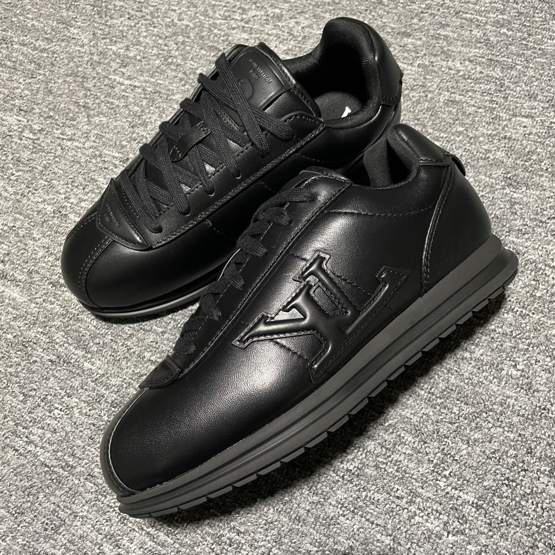 图片[4]-M版纯原 Nigo x Louis Vuitton 路易威登 LV Buttersoft 阿甘鞋 低帮休闲面包鞋 全新订单 高端零售外贸充正专供 原版购入开发 全鞋羊皮 牛皮鞋面 ZP级全套包装 完美楦型 正确卡色 大底TPU 质感媲美原版 细节与原版一致 请注意区分市面通货材 尺码：35 36 37 38 39 40 41 42 43 44 45 46 偏大一码-选品中心