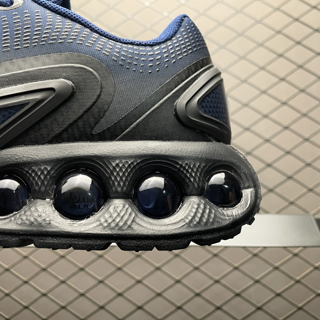 【纯原】 NK Air Max Dn 气垫跑鞋 DV3337-002 全新鞋款在同侧采用了圆柱仓式的设计