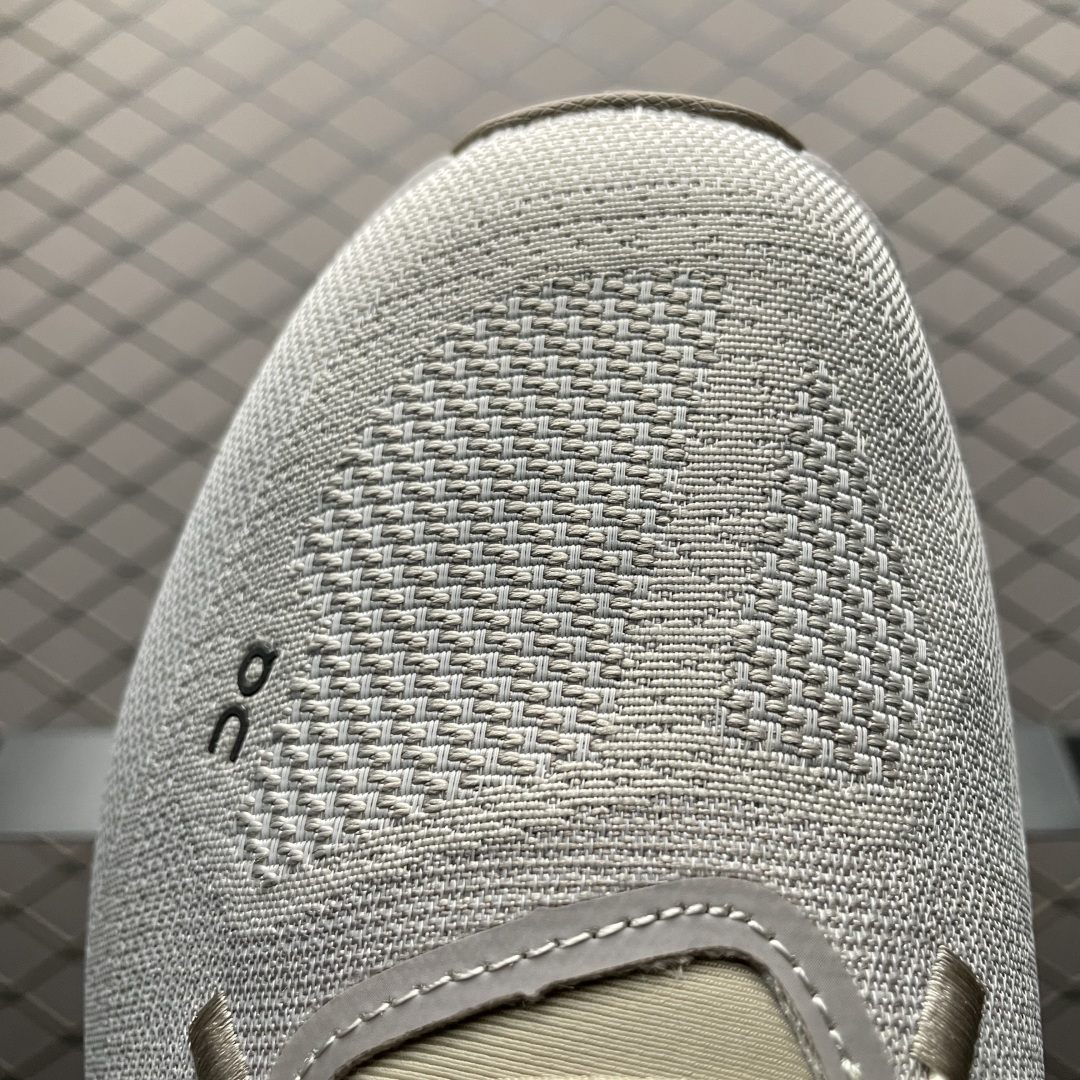 图片[7]-ON 昂跑 Cloudtilt 系列 鞋面采用一体成型布料 有弹性非常透气 鞋底是镂空设计 运用了CLOUDTILT专利技术 弹力十足 毫无负重感 适合日常长距离行走或者休闲旅游 跑步 尺码：36 36.5 37.5 38 38.5 39 40 40.5 41 42 42.5 43 44 44.5 45-选品中心