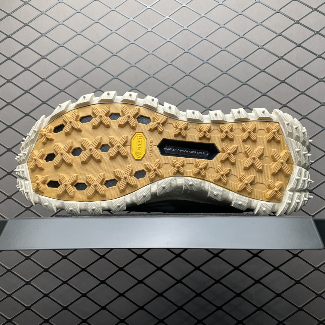 图片[5]-Moncler 盟可睐/蒙口 Trailgrip GTX 抗撕裂材质山地户外鞋 鞋身采用Cordura防撕裂尼龙/Gore-Tex防水材质 中底内置全掌碳板 支撑性能拉满 侧边3M反光带 鞋底搭载Vibram外底提供超强的抓地力和防滑性能 原装大盒包装 内赠Moncler徽章防层袋一副 尺码： 36 36.5 37.5 38 38.5 39 40 40.5 41 42 42.5 43 44 44.5 45 46-选品中心