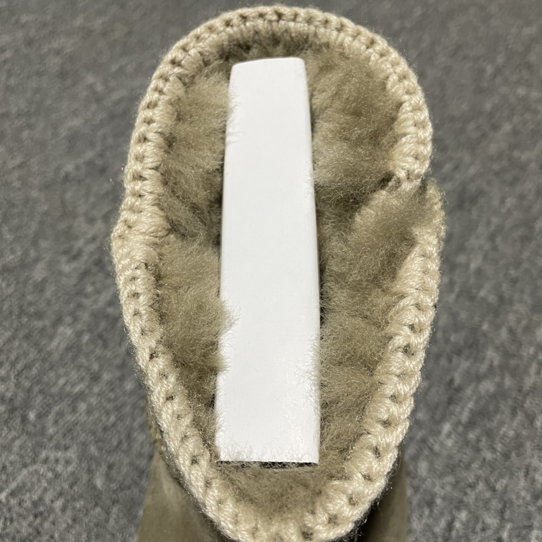 图片[8]-网红爆款 平台外贸专供 UGG 厚底雪地靴 1150817 外贸平台充Z 高端零售专供品质 十年品牌制鞋代工厂生产线出品 注重每一处细节 隆丰A级真羊皮毛一体 完全遵循ZP工艺流程打造 尺码：35 36 37 38 39 40-选品中心