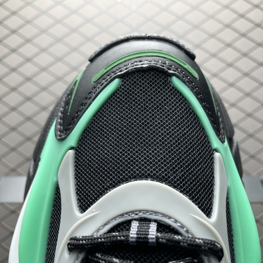 图片[7]-外贸爆款 Pharrell x AD Adistar Jellyfish 联名款低帮复古风老爹鞋 JP9276 未来科技感十足 以3D风格焕新演绎标志性三条纹 为造型添上点睛之笔 金属质感视觉效果TPU自带哑光反射 非常的细节 最大的亮点无疑是鞋屁股 大块的tpu包裹 让增高的大底不再突兀 更显腿长脚细 尺码：36 36.5 37 38 38.5 39 40 40.5 41 42 42.5 43 44 44.5 45 46 47-选品中心