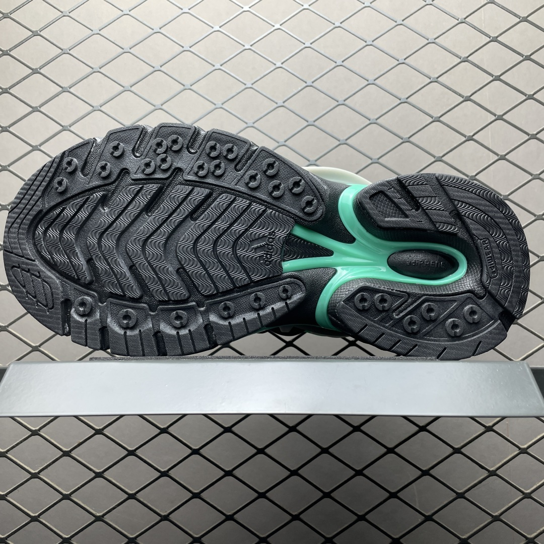 图片[5]-外贸爆款 Pharrell x AD Adistar Jellyfish 联名款低帮复古风老爹鞋 JP9276 未来科技感十足 以3D风格焕新演绎标志性三条纹 为造型添上点睛之笔 金属质感视觉效果TPU自带哑光反射 非常的细节 最大的亮点无疑是鞋屁股 大块的tpu包裹 让增高的大底不再突兀 更显腿长脚细 尺码：36 36.5 37 38 38.5 39 40 40.5 41 42 42.5 43 44 44.5 45 46 47-选品中心