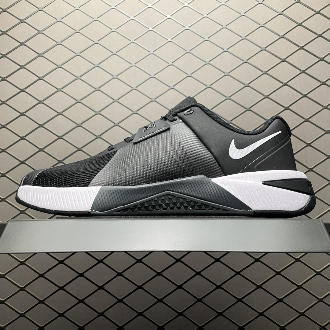 NK Metcon 10 低帮运动鞋 HJ1875-002 尺码：40 40.5 41 42 42.5 43 44 44.5 45-选品中心