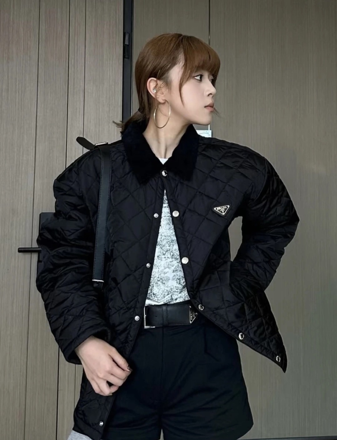 精选网络上身效果图 S# PLD 普拉达 菱格棉服夹克外套 真正原版购回开发打版 高端零售专供 品质保证 100%放心出街