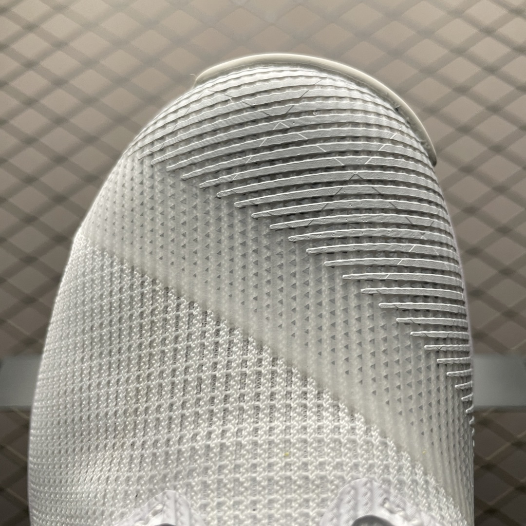 NK Metcon 10 低帮运动鞋 HQ2620-100 尺码：36 36.5 37.5 38 38.