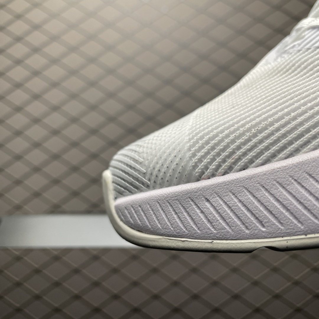 NK Metcon 10 低帮运动鞋 HQ2620-100 尺码：36 36.5 37.5 38 38.