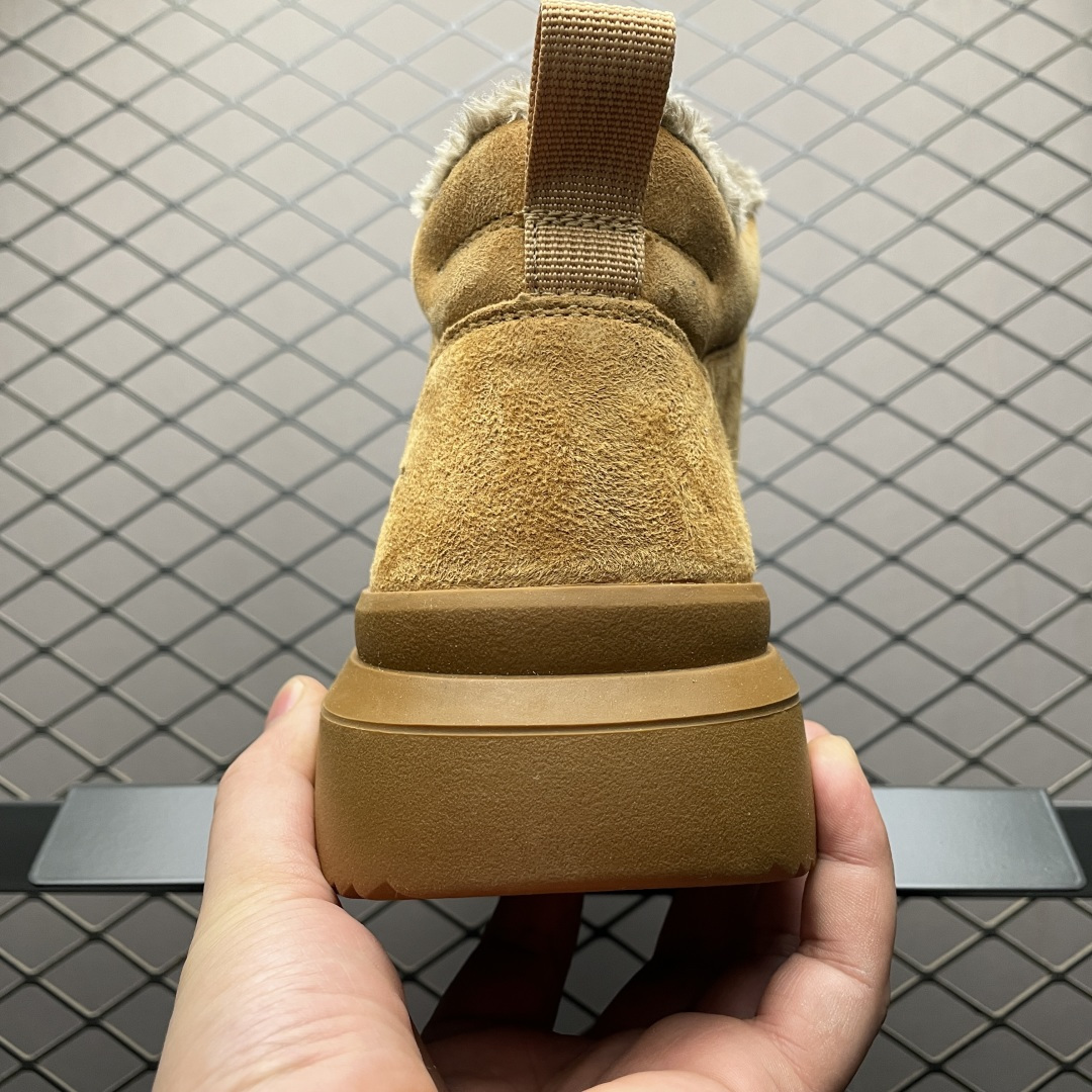 新货UGG 客制款 中帮男士休闲鞋雪地靴马丁靴系列 U6332 新货UGG 客制款 中帮男士休闲鞋雪地靴马丁靴系列 U6332