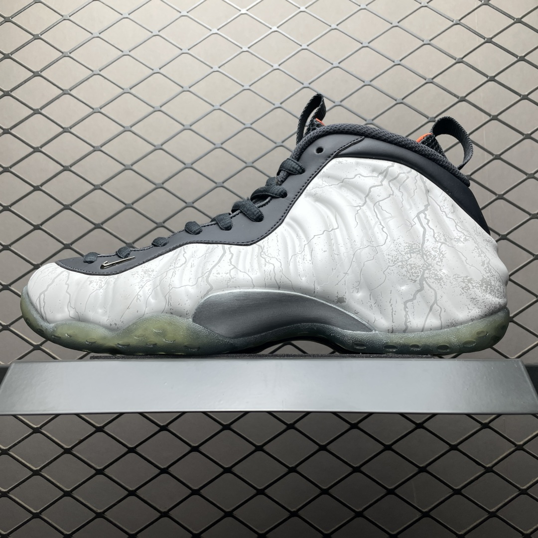 TEKKEN 8 x NK Foamposite One Premium 