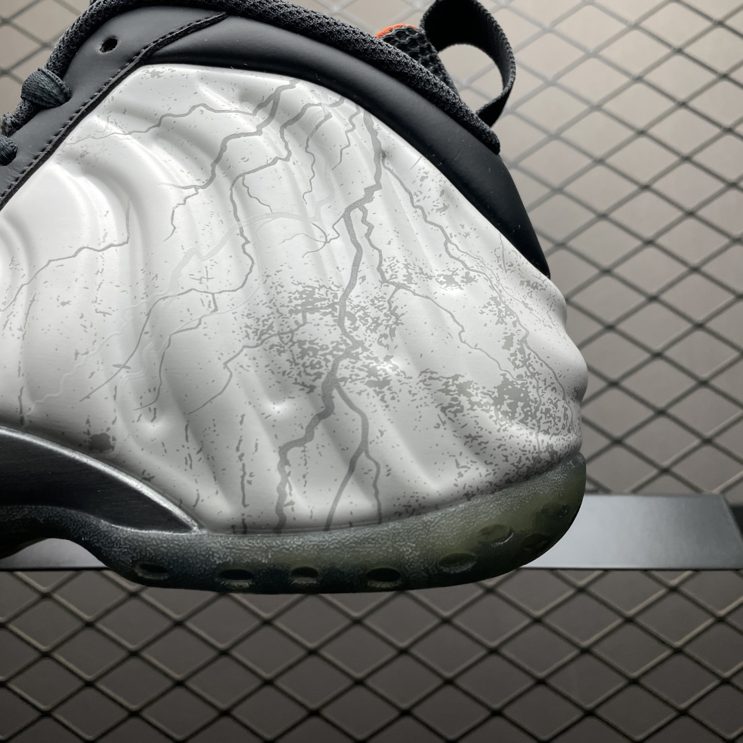 TEKKEN 8 x NK Foamposite One Premium 