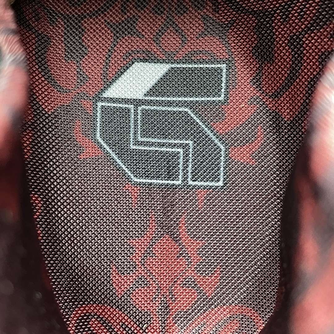 TEKKEN 8 x NK Foamposite One Premium 