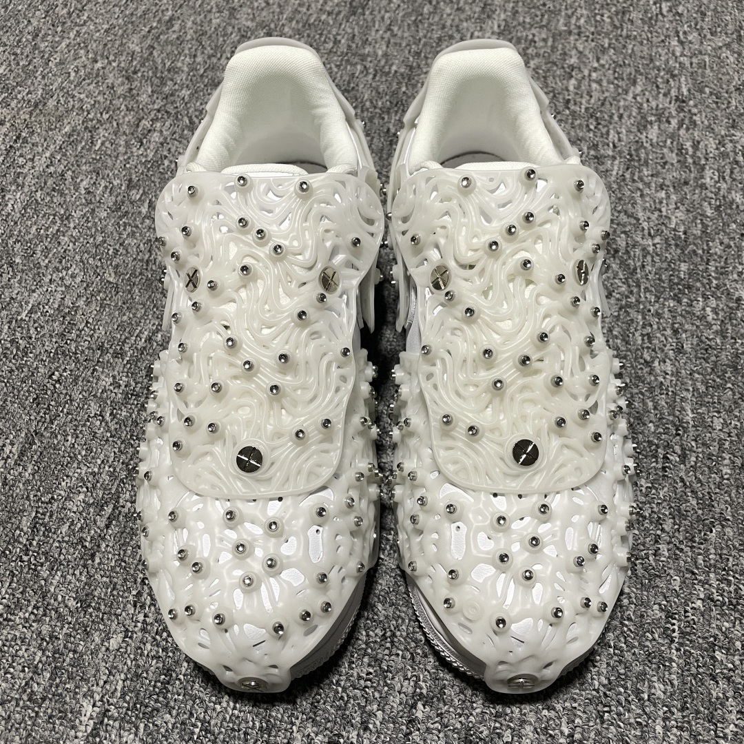 Swarovski 施华洛世奇 x NK Air Force 1 联名款空军一号低帮休闲板鞋 CV766