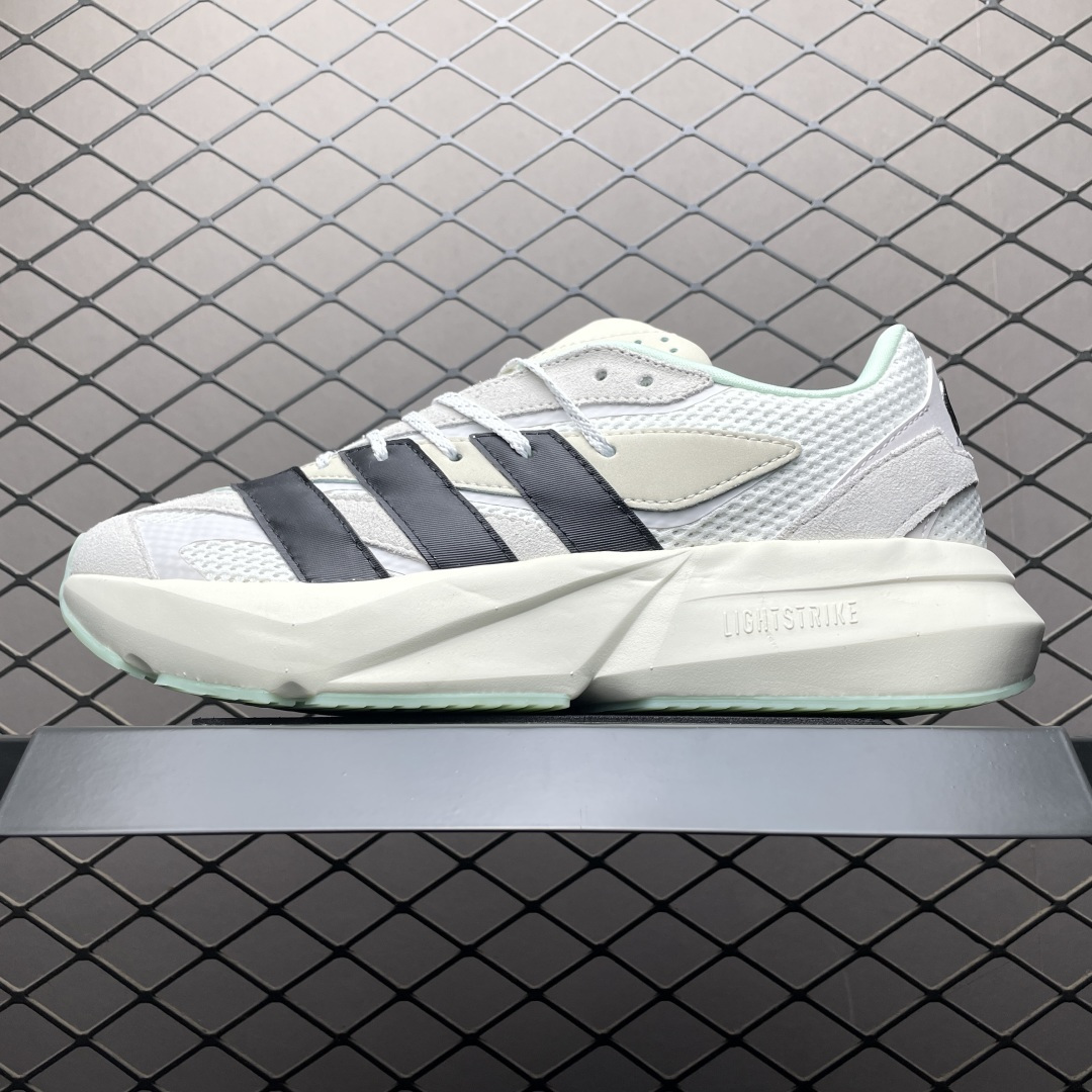 💰180  Mercedes AMG Petronas Formula One Team x  AD 阿迪 Light Blaze 梅赛德斯奔驰AMG联名款 网面透气跑步鞋 JP8363 尺码 ：39 40 40.5 41 42 42.5 43 44 44.5 45 编号：23TDEF131