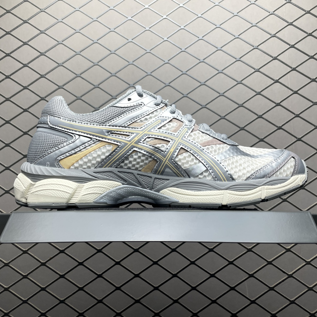 Asics Gel-Cumulus 16 亚瑟士 网面低帮休闲运动鞋 1203A733-101 采用双层