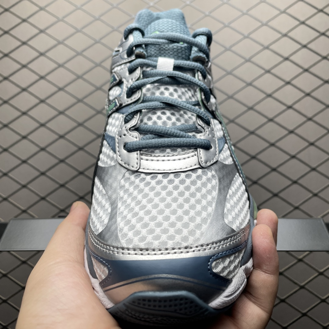 Asics Gel-Cumulus 16 亚瑟士 网面低帮休闲运动鞋 1203A733-100 采用双层