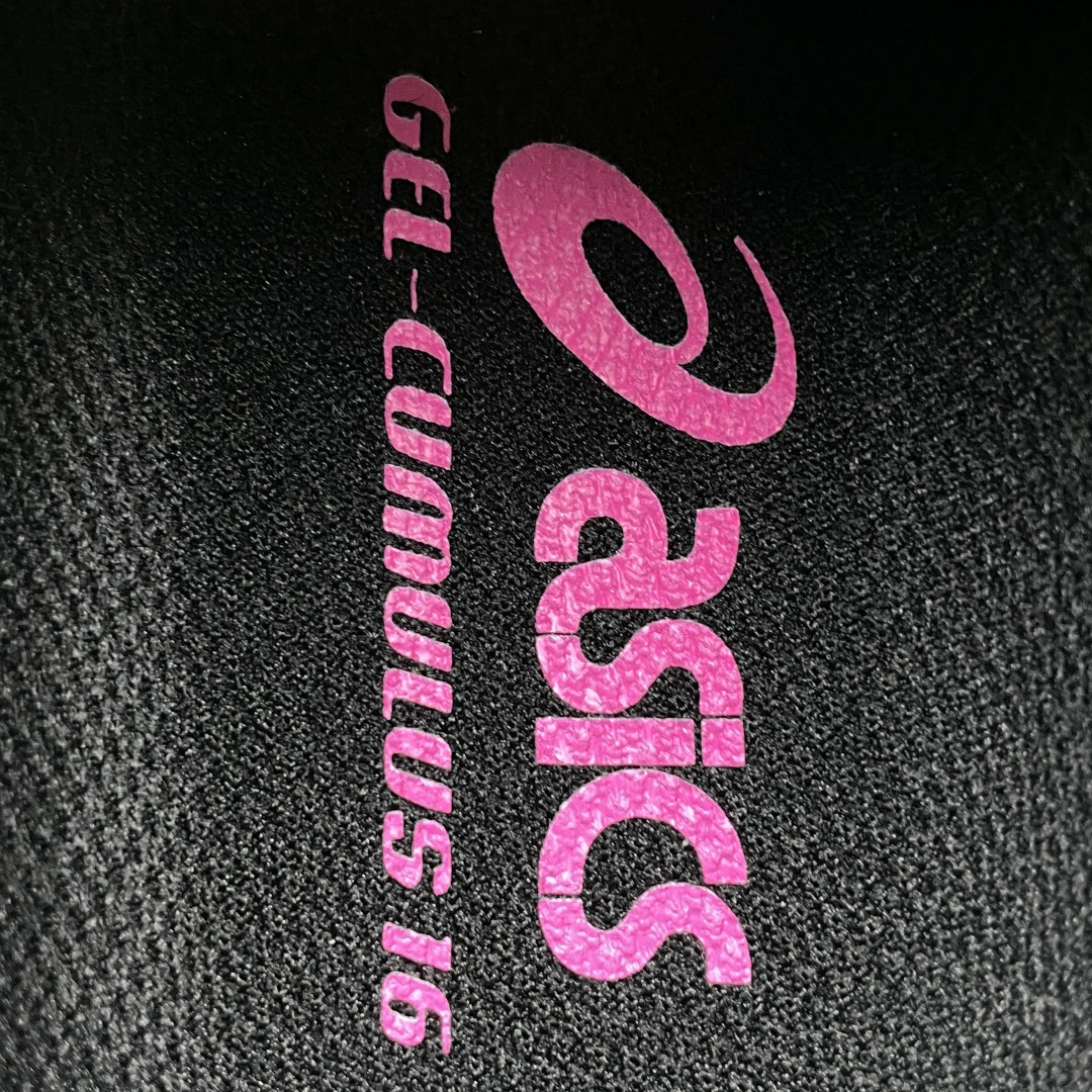 Asics Gel-Cumulus 16 亚瑟士 网面低帮休闲运动鞋 1203A763-100 采用双层