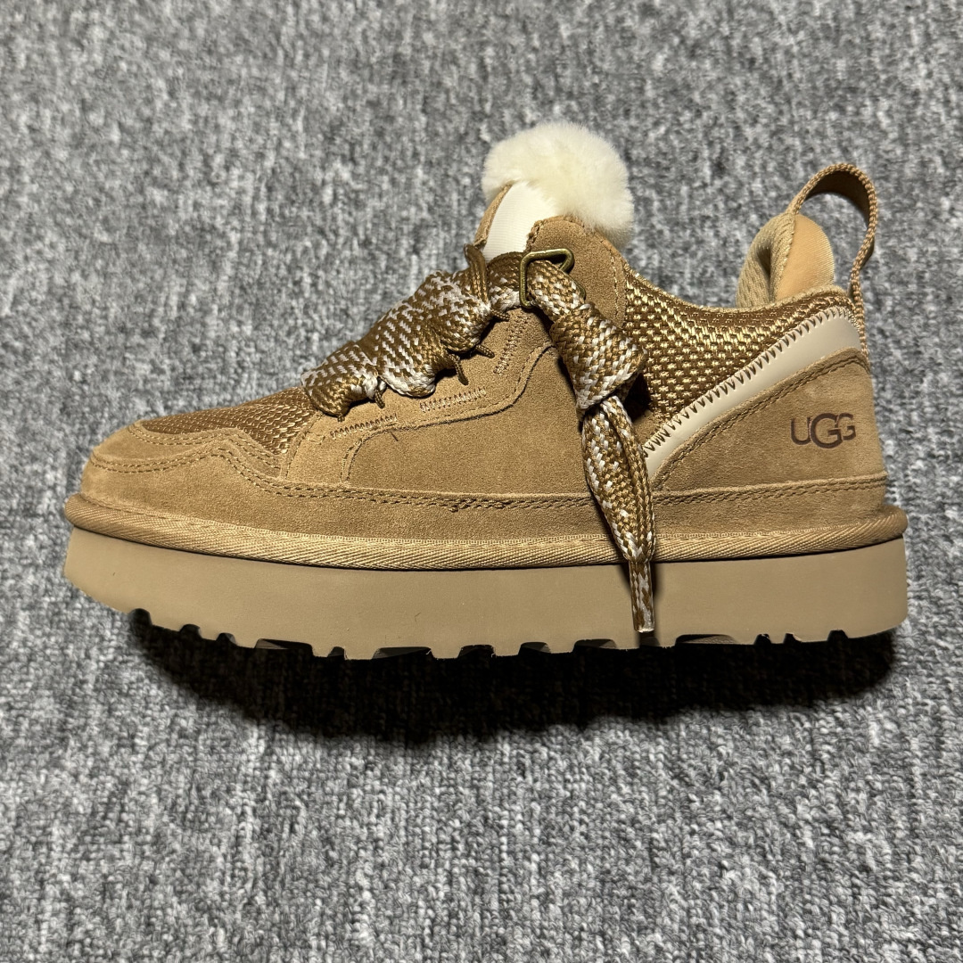 💰240 价格调整  平台外贸专供 UGG 梅尔 女款雪地靴 1144032 十年品牌制鞋代工厂生产线出品 注重每一处细节 隆丰A级真羊皮毛一体 完全遵循ZP工艺流程打造 尺码：35 36 37 38 39 40 编号：  29YDEF39