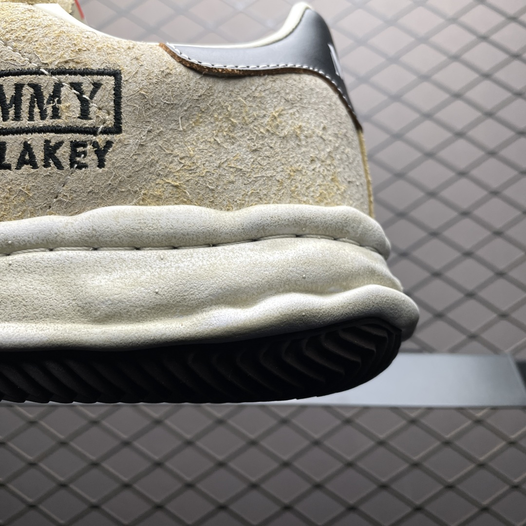 日本概念时装设计师･三原康裕 MIHARA YASUHIRO 变形溶解鞋 全新开发双模一次发泡点位气孔E