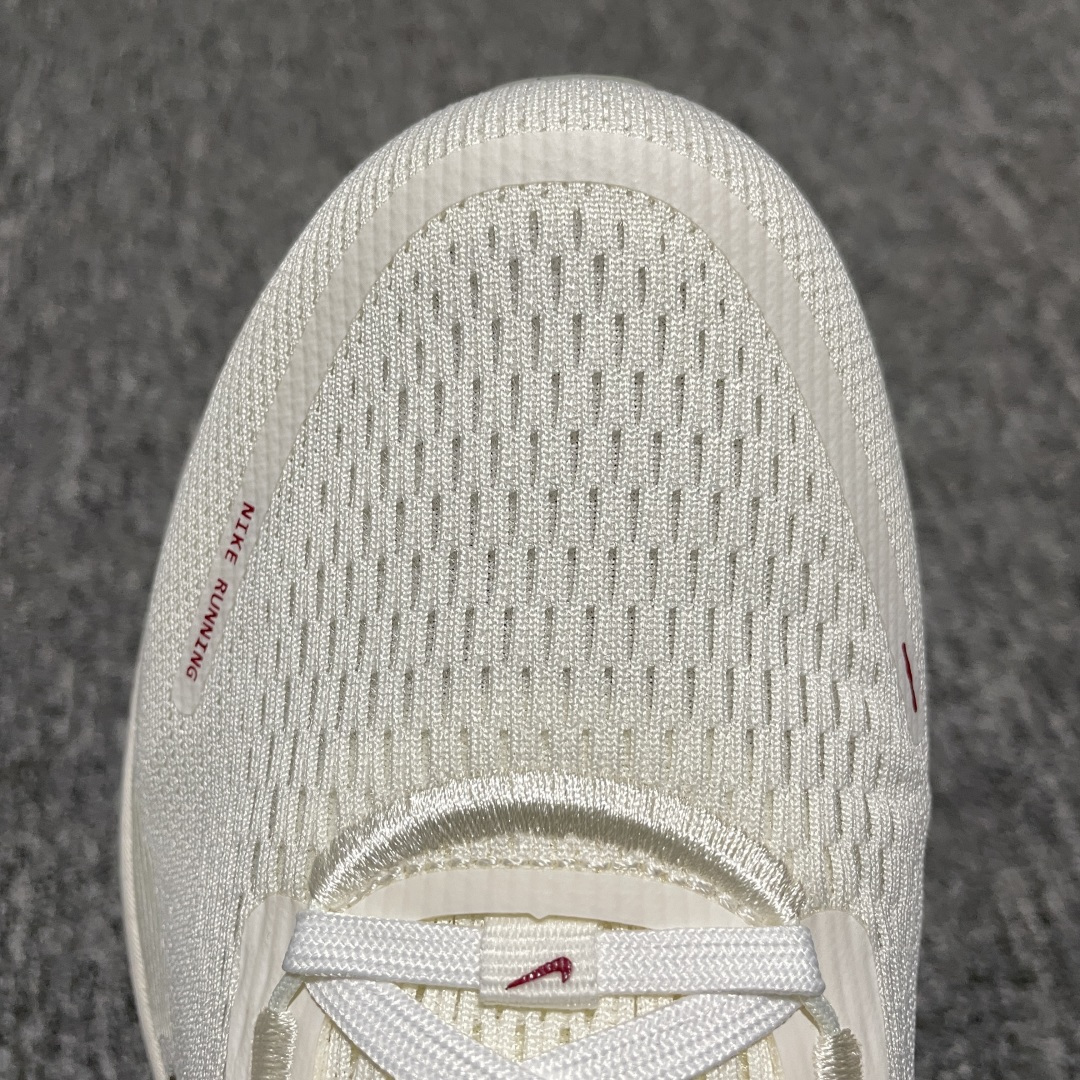 纯原版 NK Vomero 18 