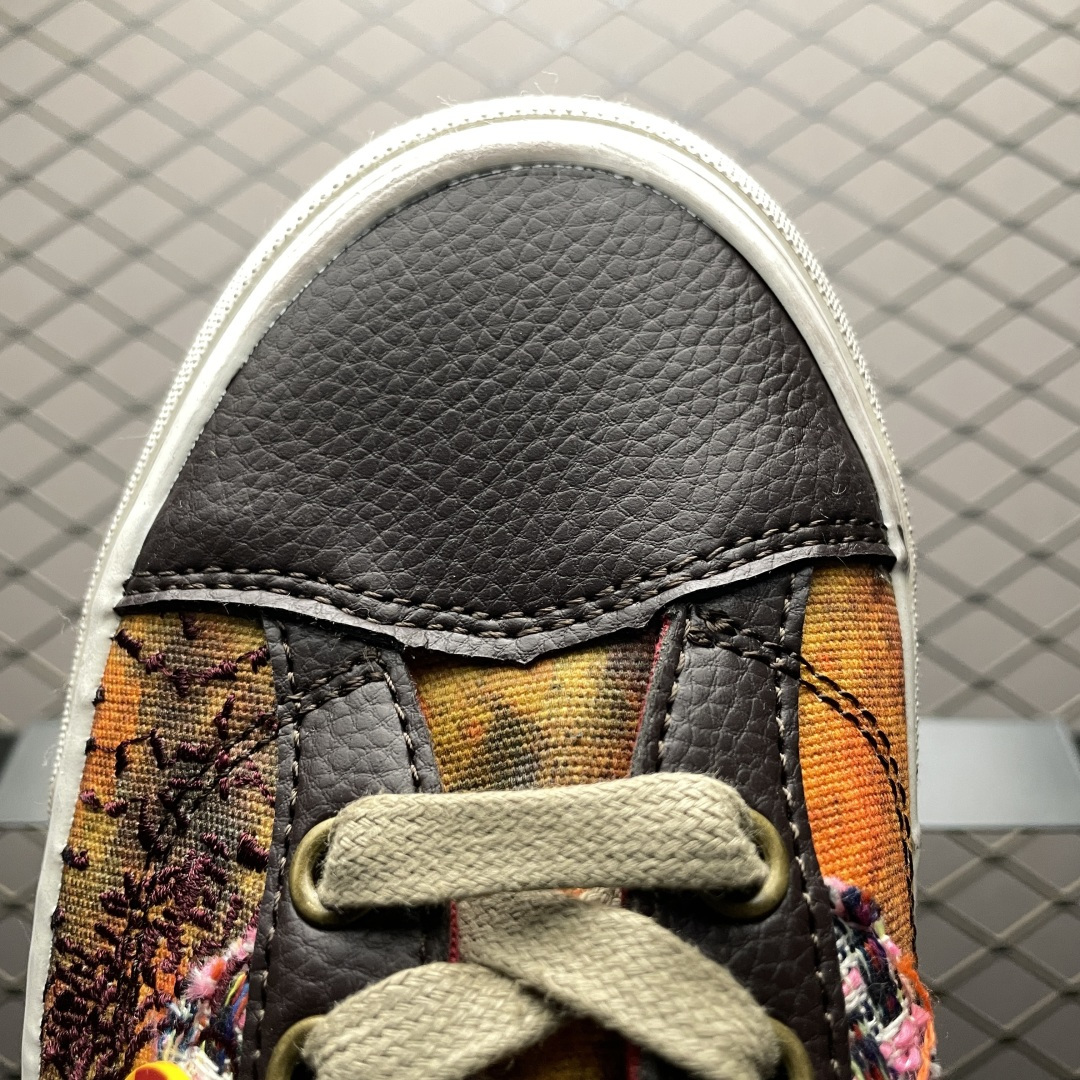 Vans 万斯 Old Skool 低帮休闲板鞋 尺码：35 36 36.5 37 38 38.5 39