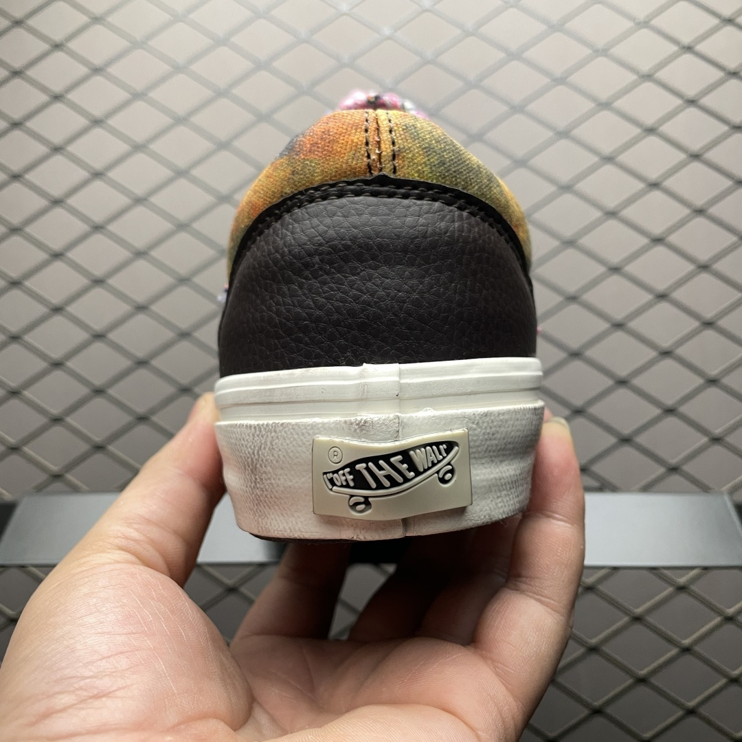 Vans 万斯 Old Skool 低帮休闲板鞋 尺码：35 36 36.5 37 38 38.5 39