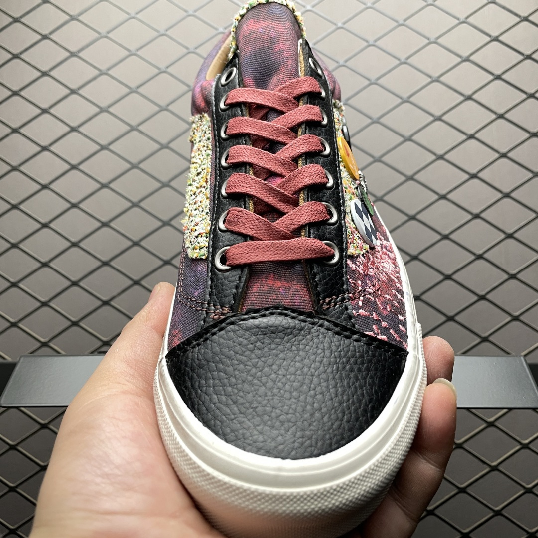 Vans 万斯 Old Skool 低帮休闲板鞋 尺码：35 36 36.5 37 38 38.5 39