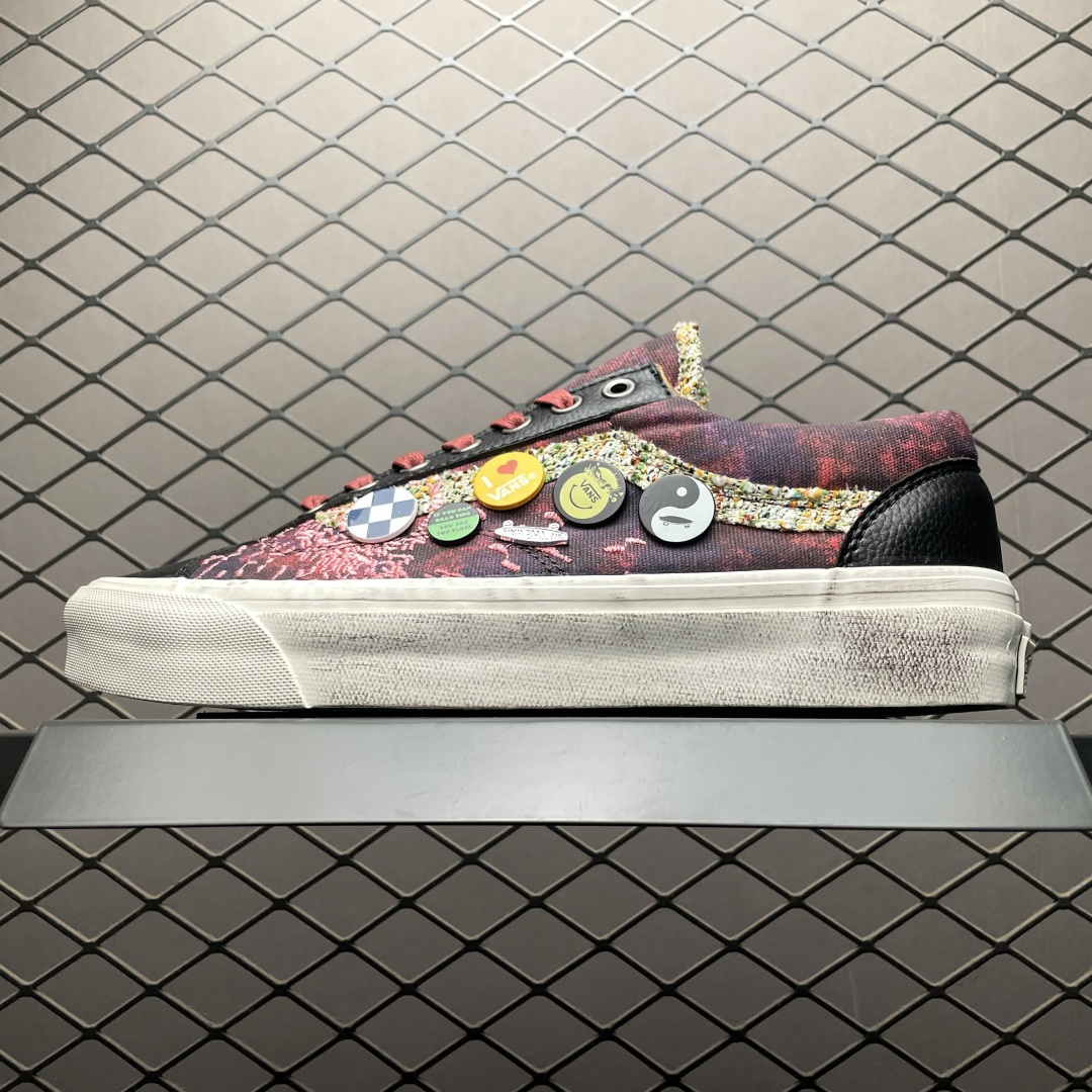 Vans 万斯 Old Skool 低帮休闲板鞋 尺码：35 36 36.5 37 38 38.5 39